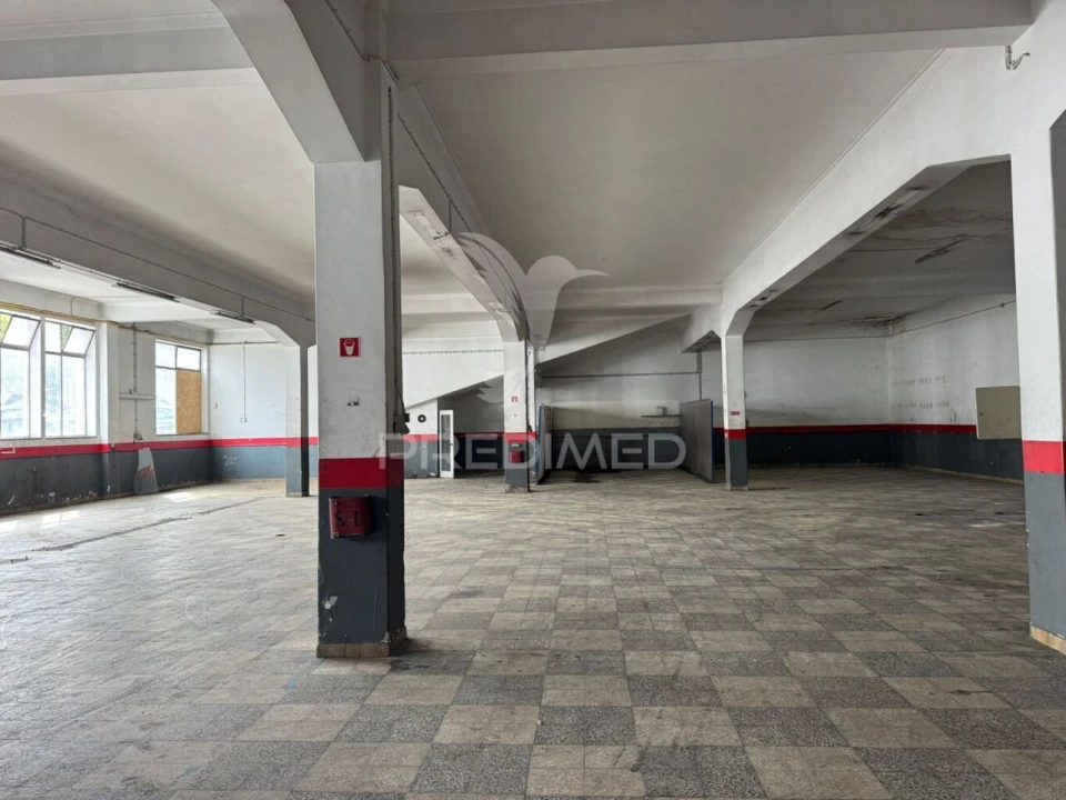 Armazém para Venda em Amora Foto 10