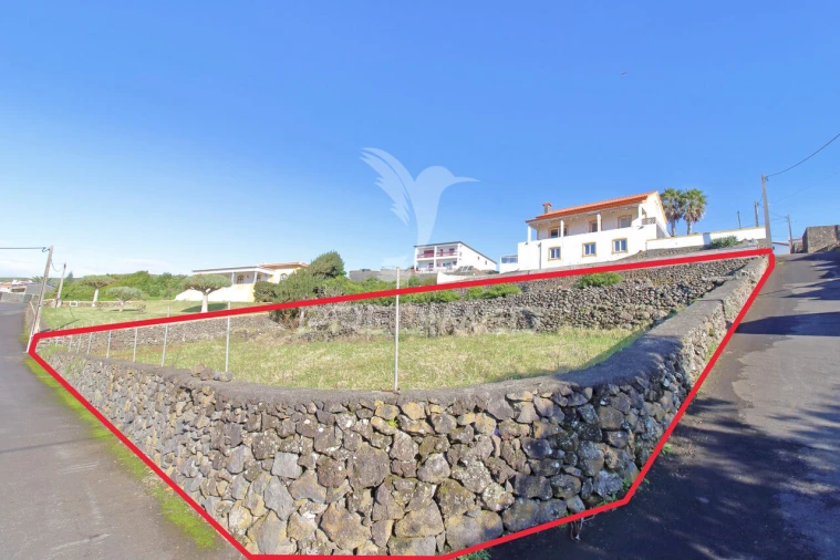 Terreno para Venda em Feteira Foto 1