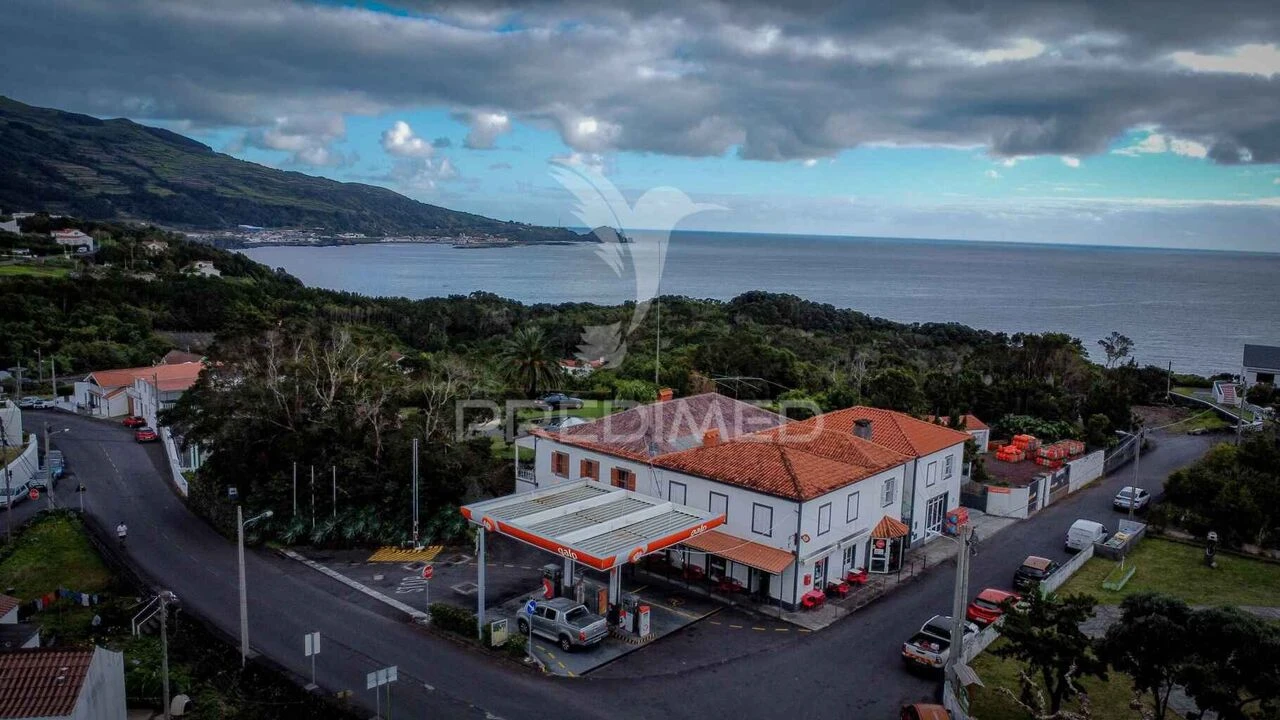 Prédio para Trespasse em Lajes do Pico Foto 16