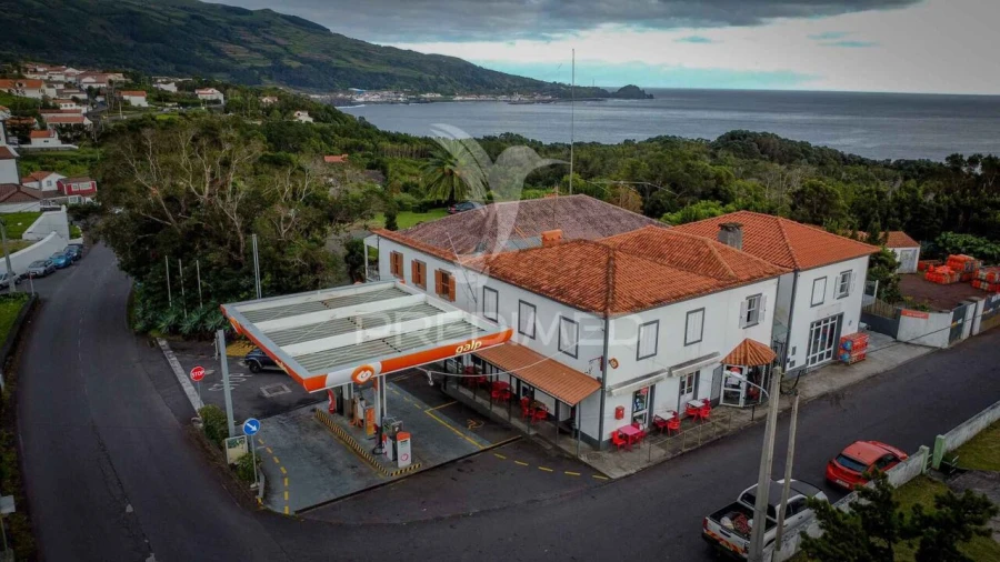 Prédio para Trespasse em Lajes do Pico Foto 21