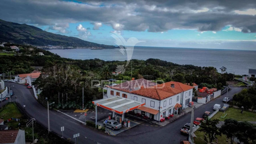 Prédio para Trespasse em Lajes do Pico Foto 16