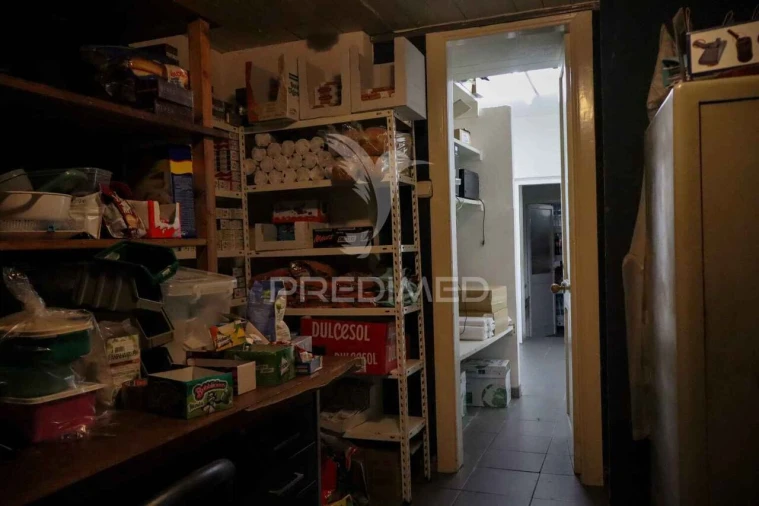 Prédio para Trespasse em Lajes do Pico Foto 10