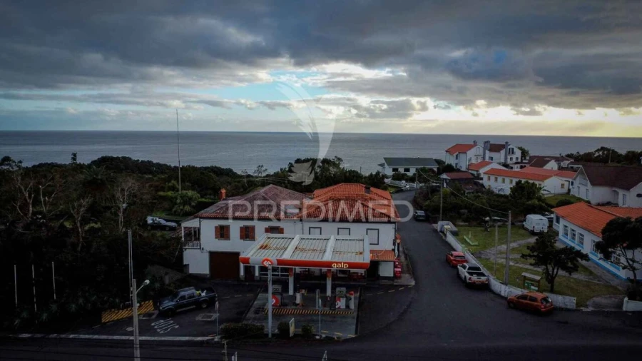Prédio para Trespasse em Lajes do Pico Foto 22