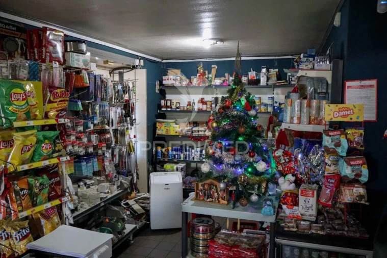 Prédio para Trespasse em Lajes do Pico Foto 6