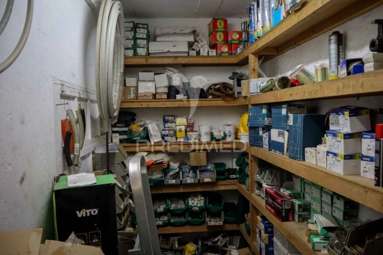 Prédio para Trespasse em Lajes do Pico Foto 11