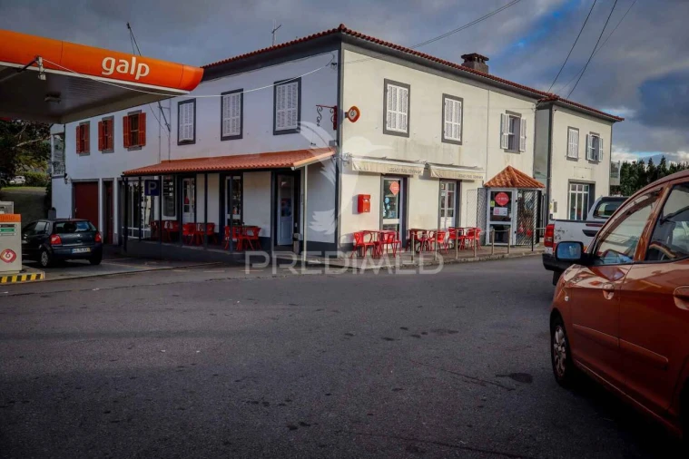 Prédio para Trespasse em Lajes do Pico Foto 2