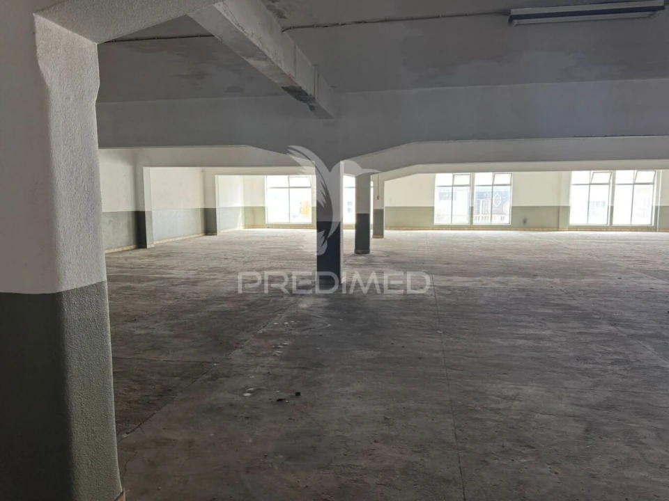 Armazém para Venda em Amora Foto 8