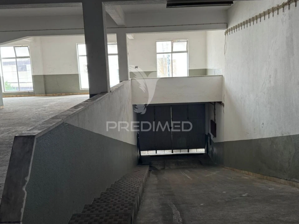Armazém para Venda em Amora Foto 5
