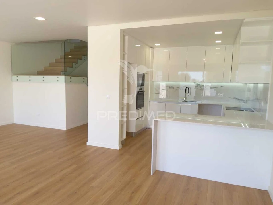 Moradia T4 para Venda em Nossa Sra de Fatima Foto 18