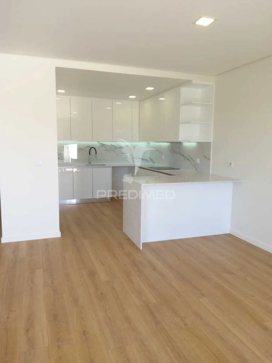 Moradia T4 para Venda em Nossa Sra de Fatima Foto 13