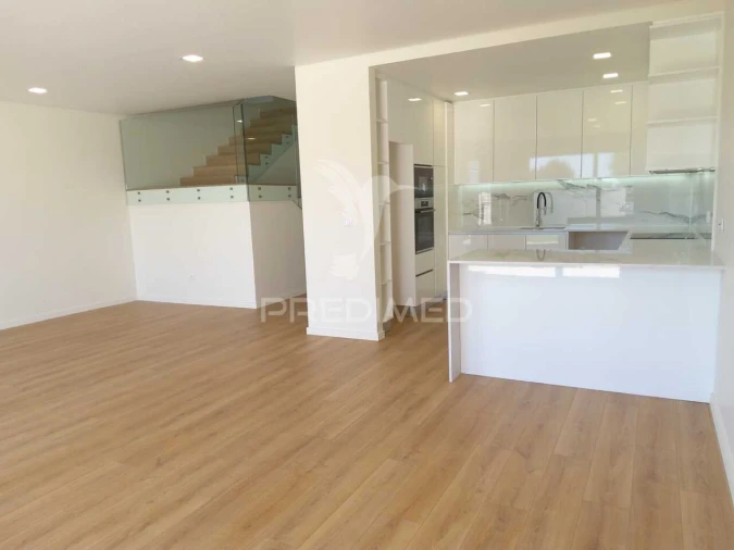 Moradia T4 para Venda em Nossa Sra de Fatima Foto 24