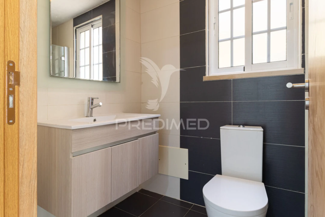 Moradia T4 para Venda em Palmela Foto 36