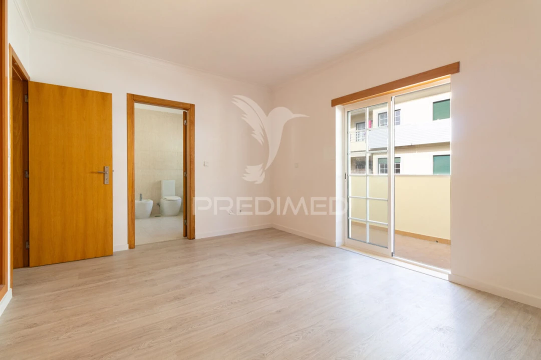 Moradia T4 para Venda em Palmela Foto 17