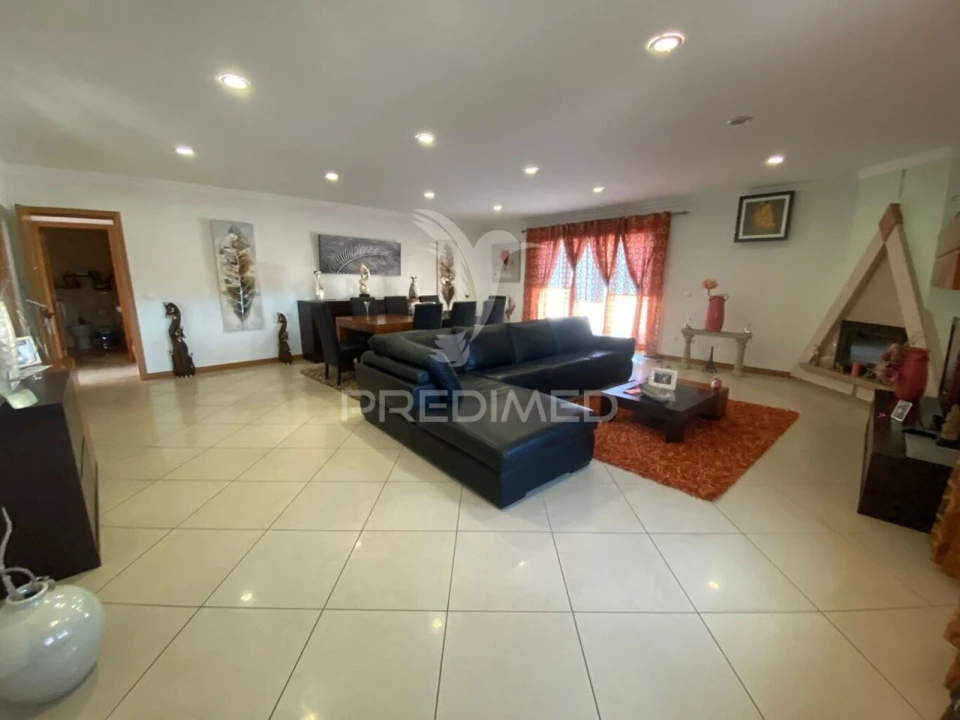 Moradia T4 para Venda em Requeixo, Nossa Senhora de Fátima e Nariz Foto 8