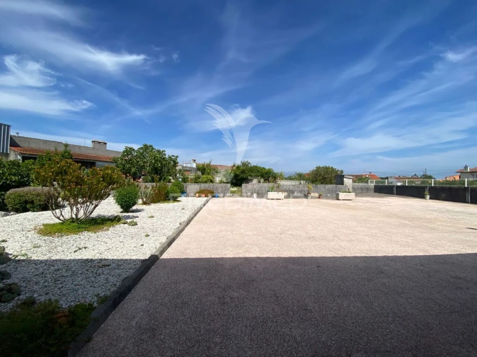 Moradia T4 para Venda em Requeixo, Nossa Senhora de Fátima e Nariz Foto 32