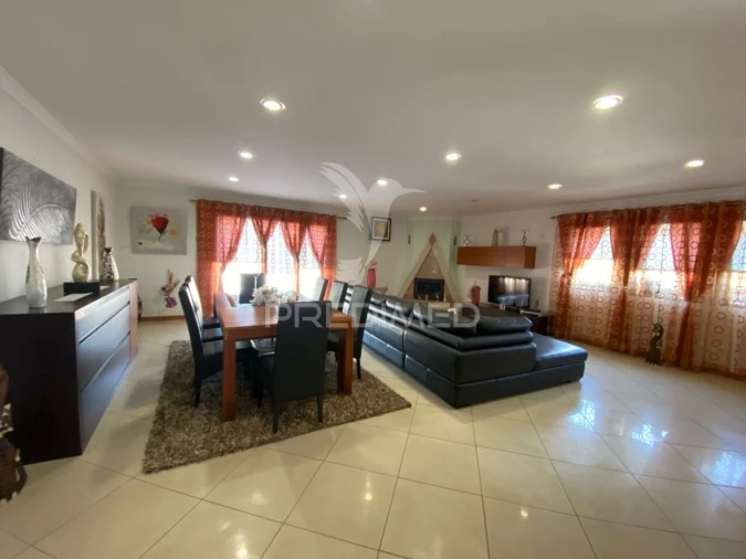 Moradia T4 para Venda em Requeixo, Nossa Senhora de Fátima e Nariz Foto 9