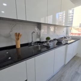 Apartamento T3 para Venda em Benfica