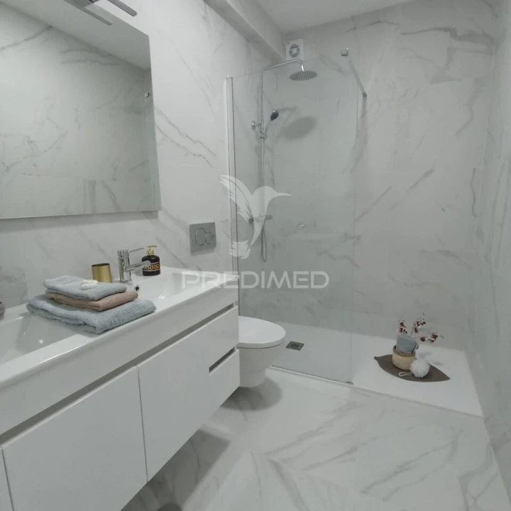 Apartamento T3 para Venda em Benfica Foto 7