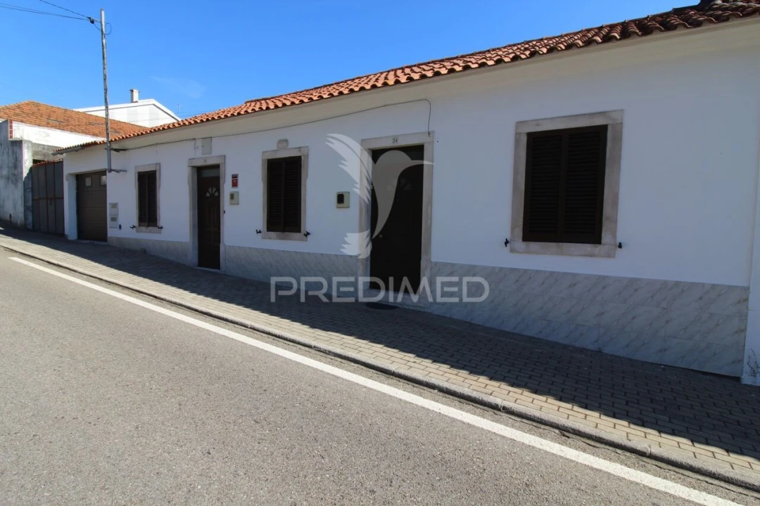 Moradia T3 para Venda em Pernes Foto 3