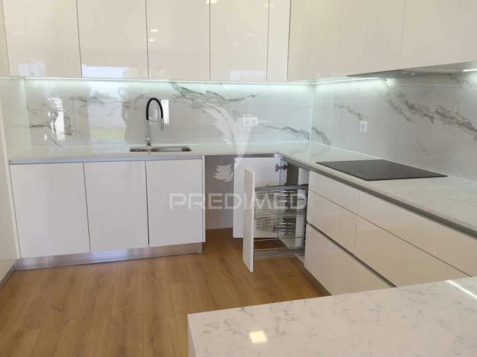 Moradia T4 para Venda em Nossa Sra de Fatima Foto 17