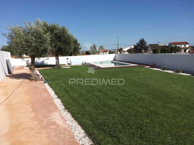 Moradia T4 para Venda em Nossa Sra de Fatima Foto 6