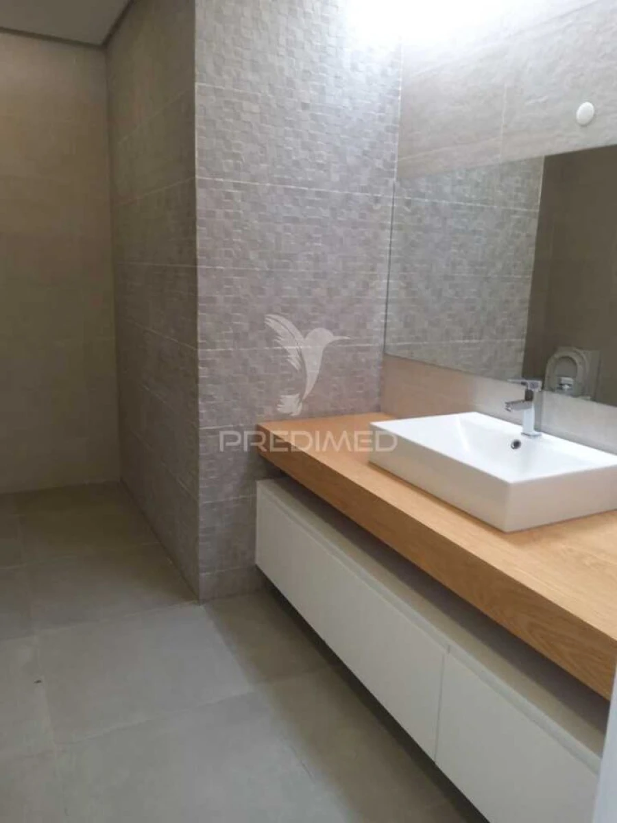 Moradia T4 para Venda em Nossa Sra de Fatima Foto 38