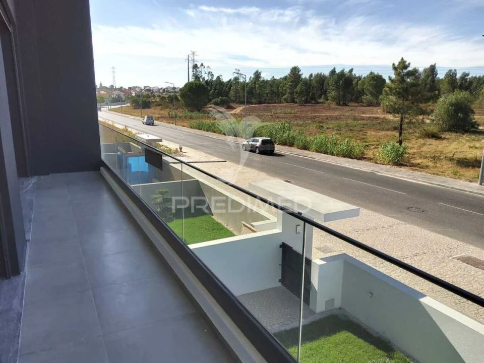 Moradia T4 para Venda em Nossa Sra de Fatima Foto 9