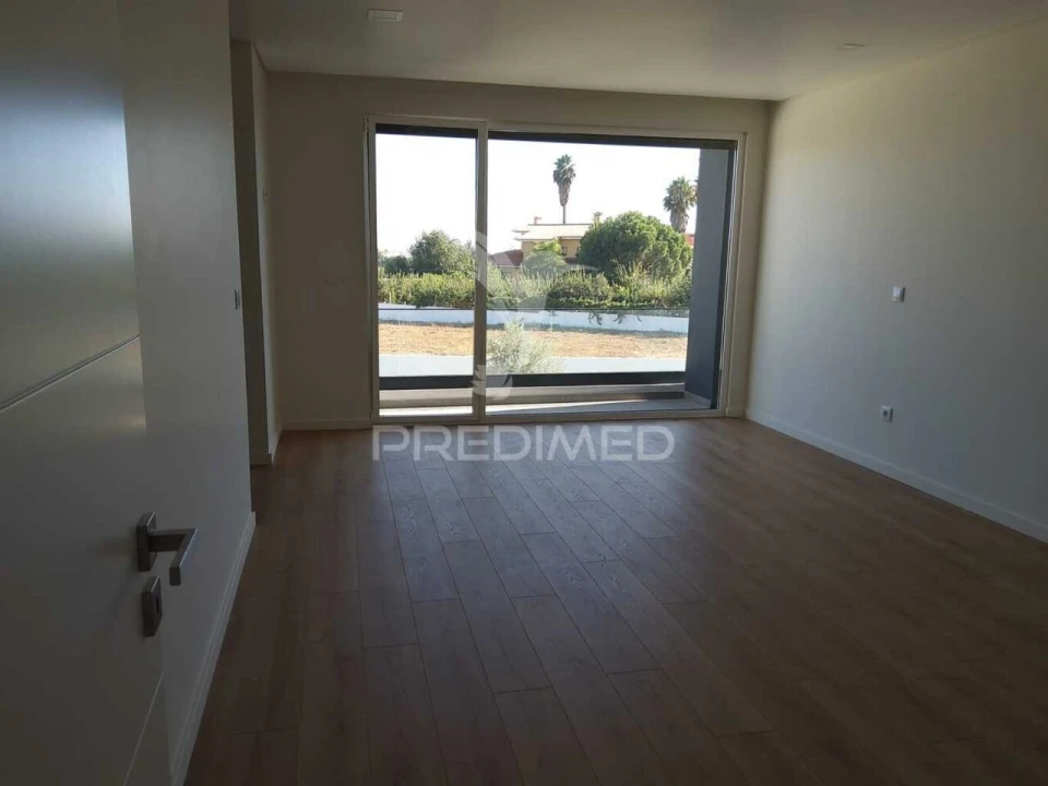 Moradia T4 para Venda em Nossa Sra de Fatima Foto 26