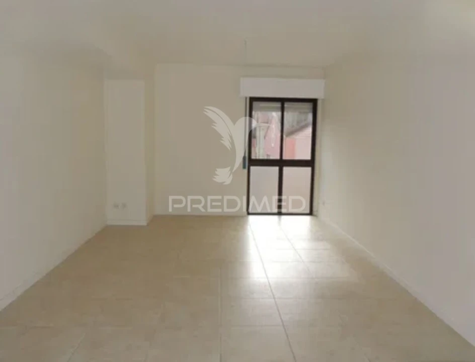 Apartamento T2 para Venda em Algueirão-Mem Martins Foto 25