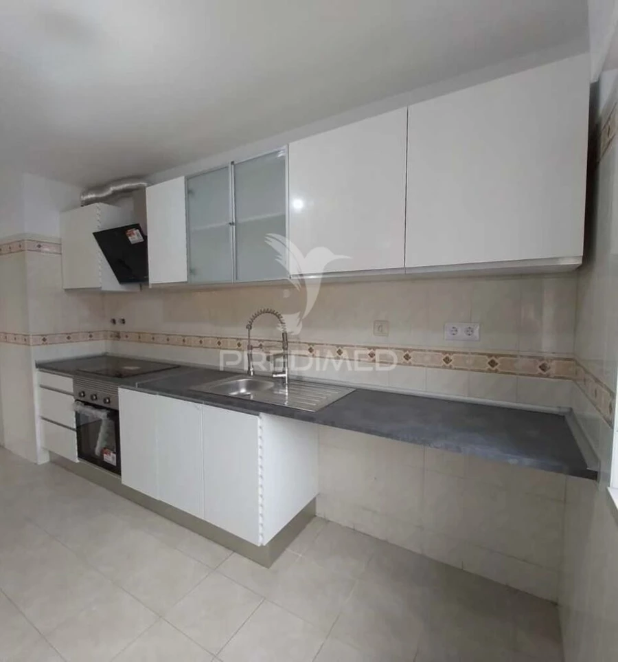 Apartamento T2 para Venda em Algueirão-Mem Martins Foto 8