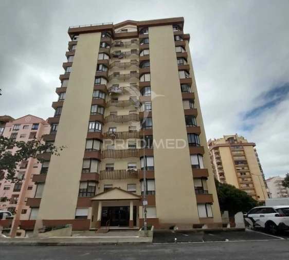 Apartamento T2 para Venda em Algueirão-Mem Martins