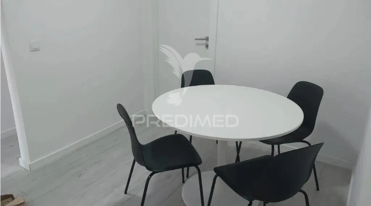 Moradia T9 para Venda em Ajuda Foto 25