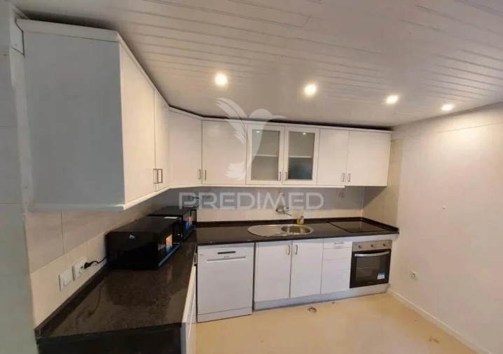 Moradia T9 para Venda em Ajuda Foto 2