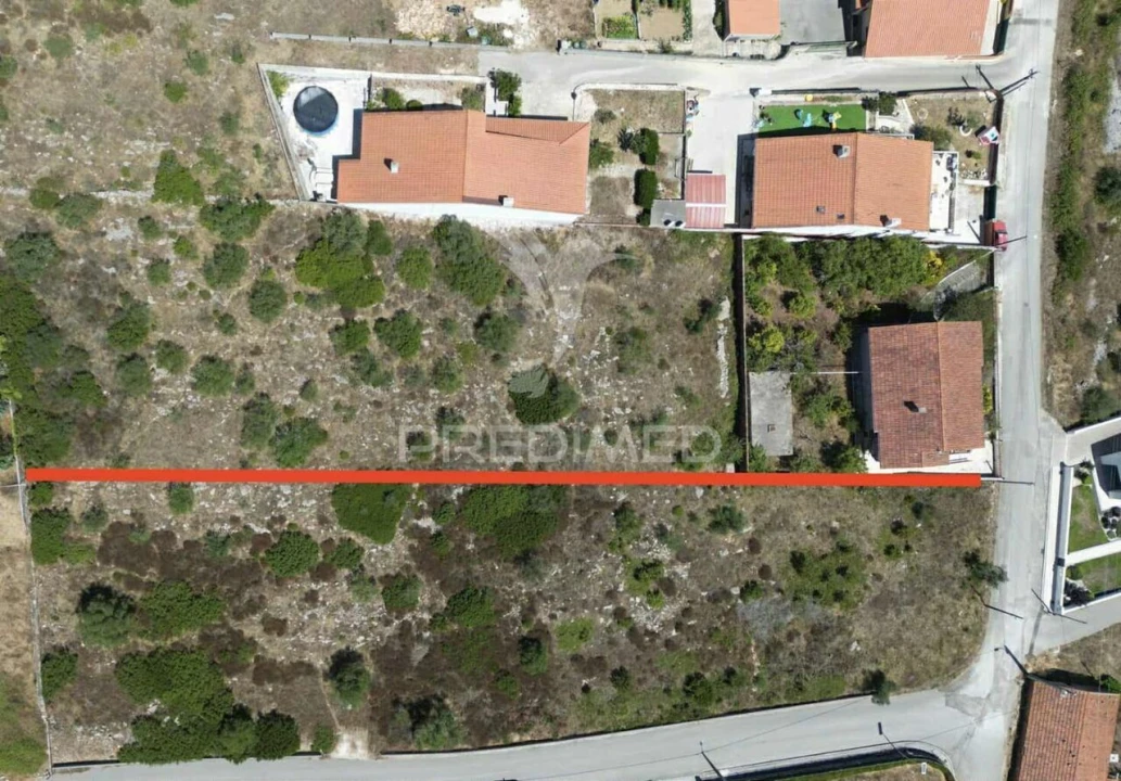 Terreno para Venda em Alqueidão da Serra Foto 1