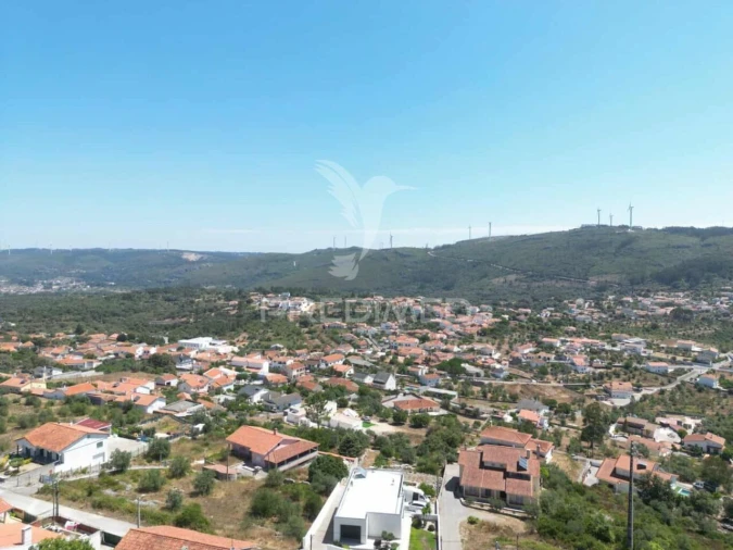 Terreno para Venda em Alqueidão da Serra Foto 3