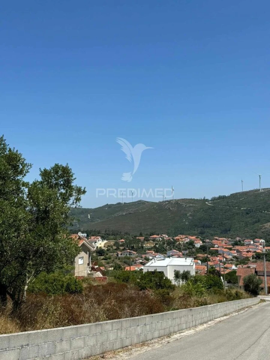Terreno para Venda em Alqueidão da Serra Foto 4