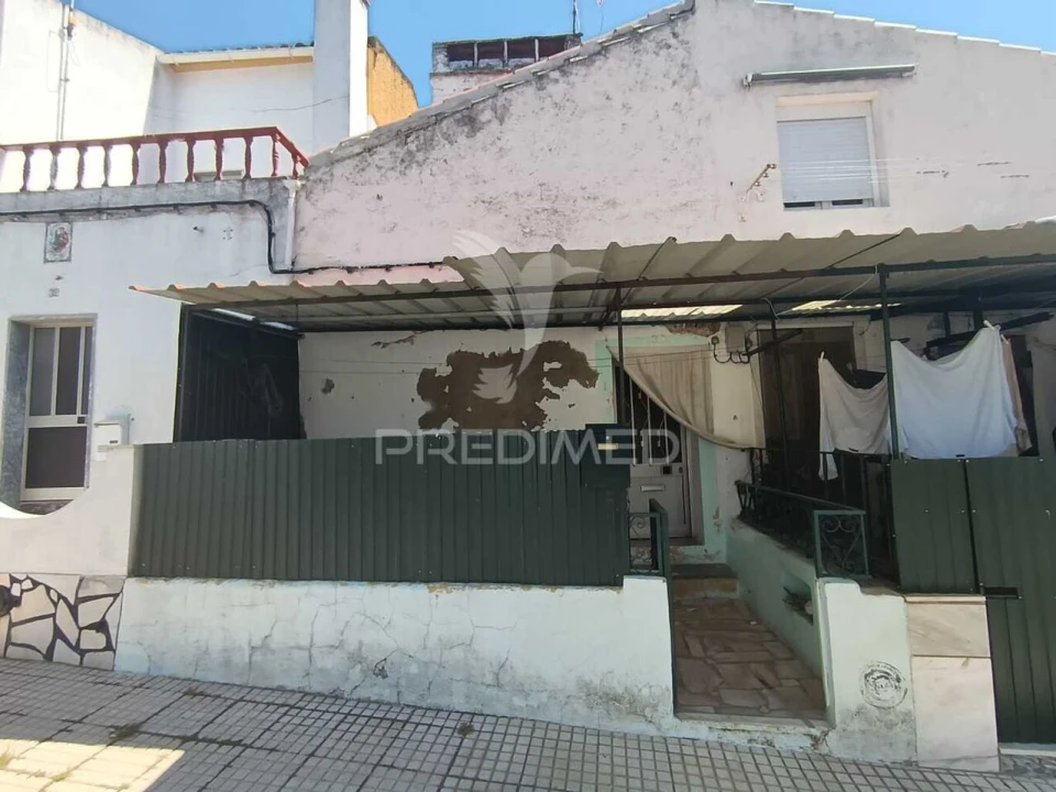 Moradia T1 para Venda em Caia, São Pedro e Alcáçova Foto 6