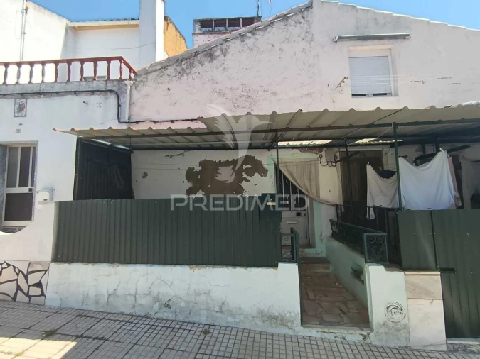 Moradia T1 para Venda em Caia, São Pedro e Alcáçova Foto 10