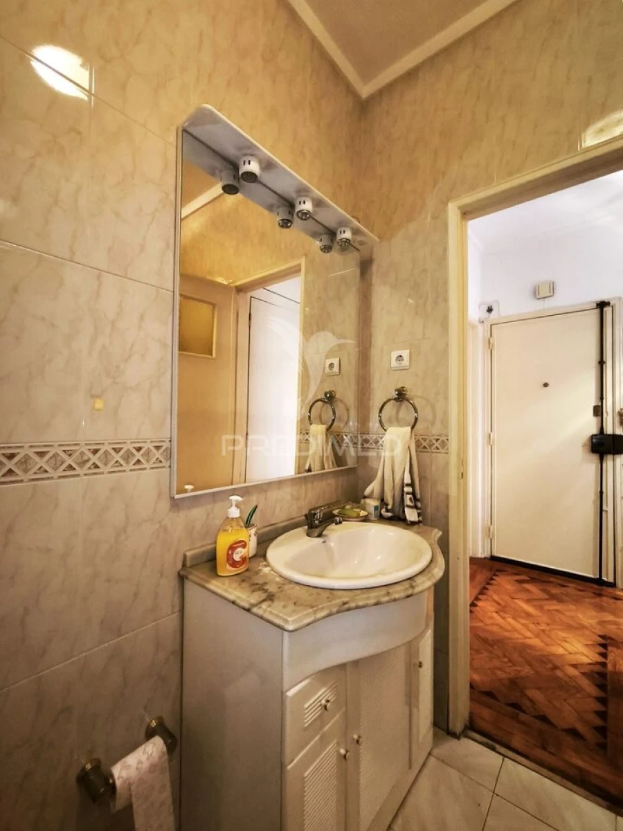 Apartamento T2 para Venda em Águas Livres Foto 15