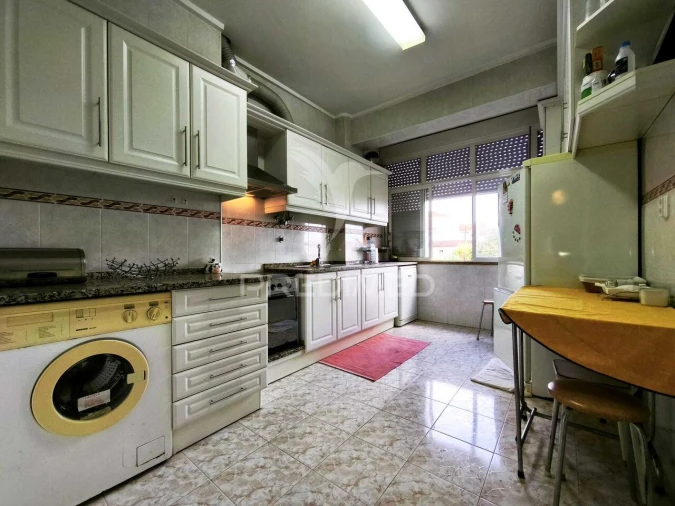 Apartamento T2 para Venda em Águas Livres Foto 3