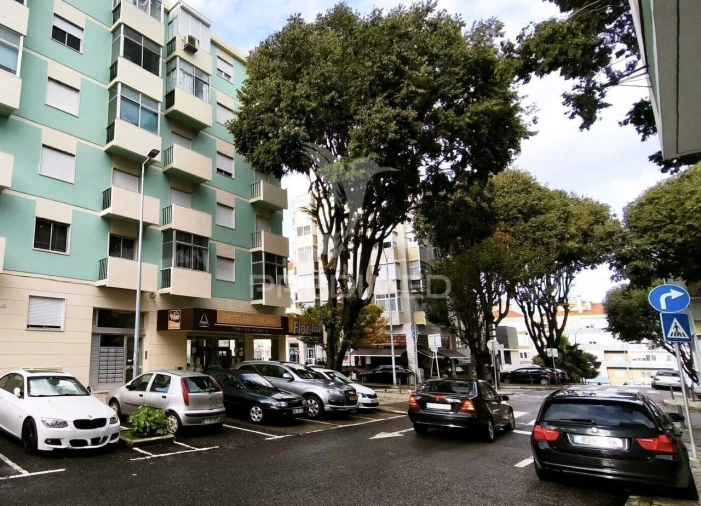 Apartamento T2 para Venda em Águas Livres Foto 32