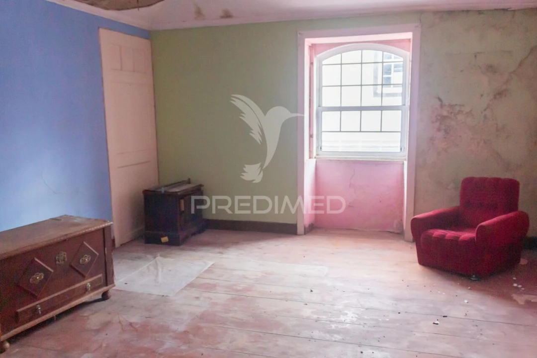 Moradia T4 para Venda em Praia da Vitoria (Santa Cruz) Foto 10