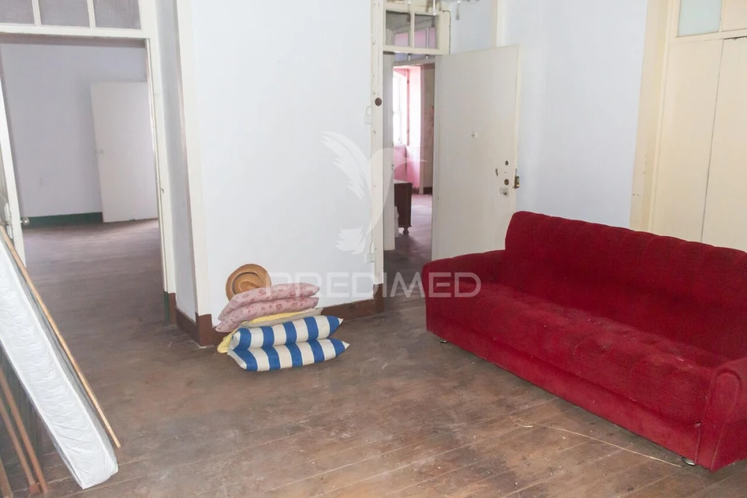 Moradia T4 para Venda em Praia da Vitoria (Santa Cruz) Foto 12