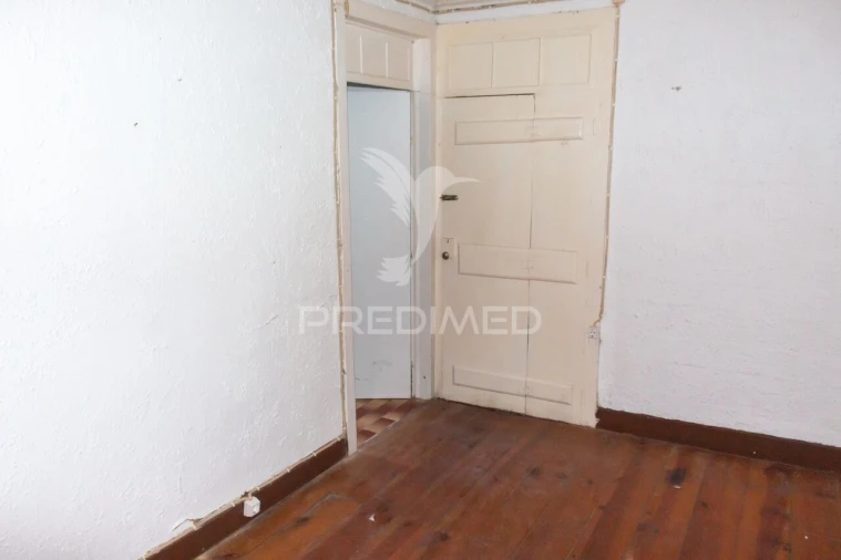 Moradia T4 para Venda em Praia da Vitoria (Santa Cruz) Foto 17