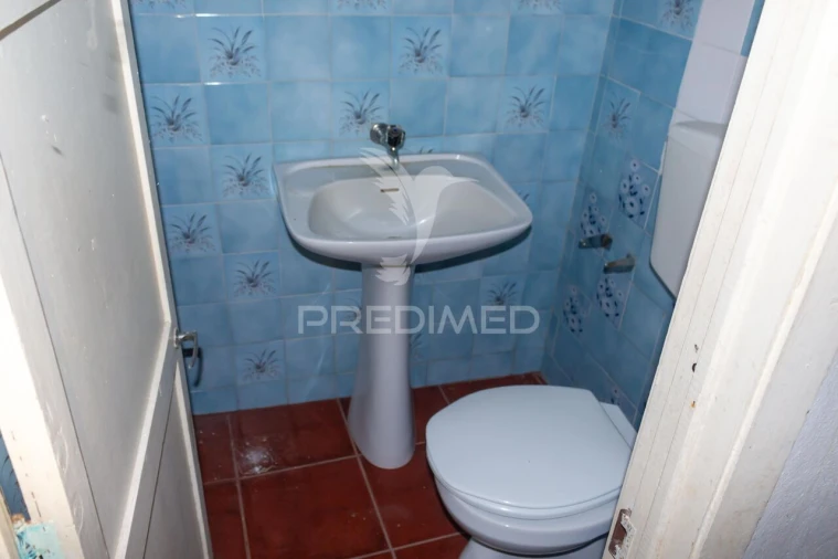 Moradia T4 para Venda em Praia da Vitoria (Santa Cruz) Foto 33