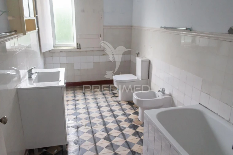 Moradia T4 para Venda em Praia da Vitoria (Santa Cruz) Foto 21