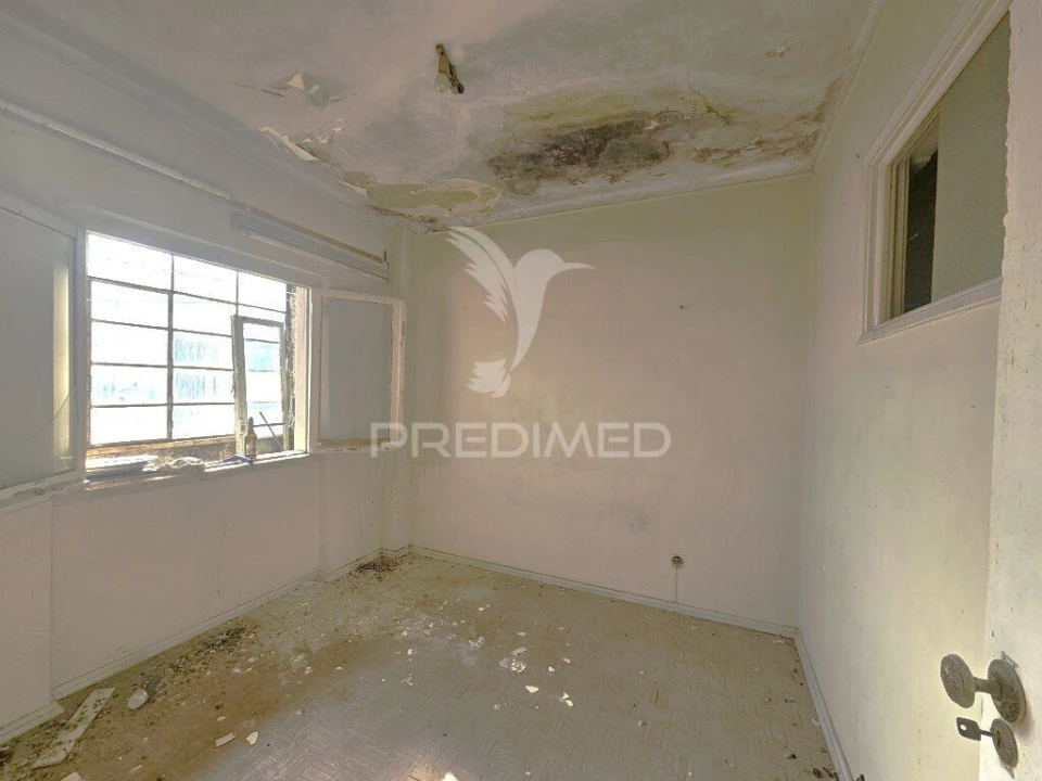 Apartamento T2 para Venda em Vila Franca de Xira Foto 29