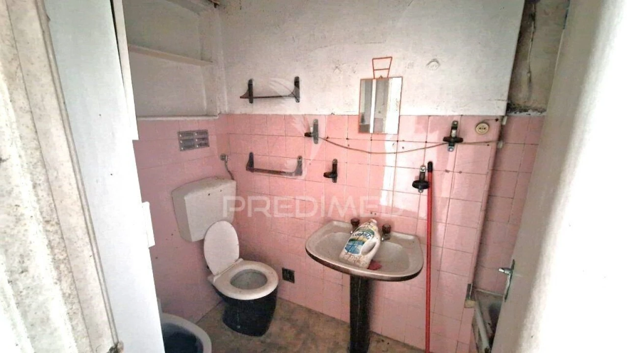 Apartamento T2 para Venda em Vila Franca de Xira Foto 18
