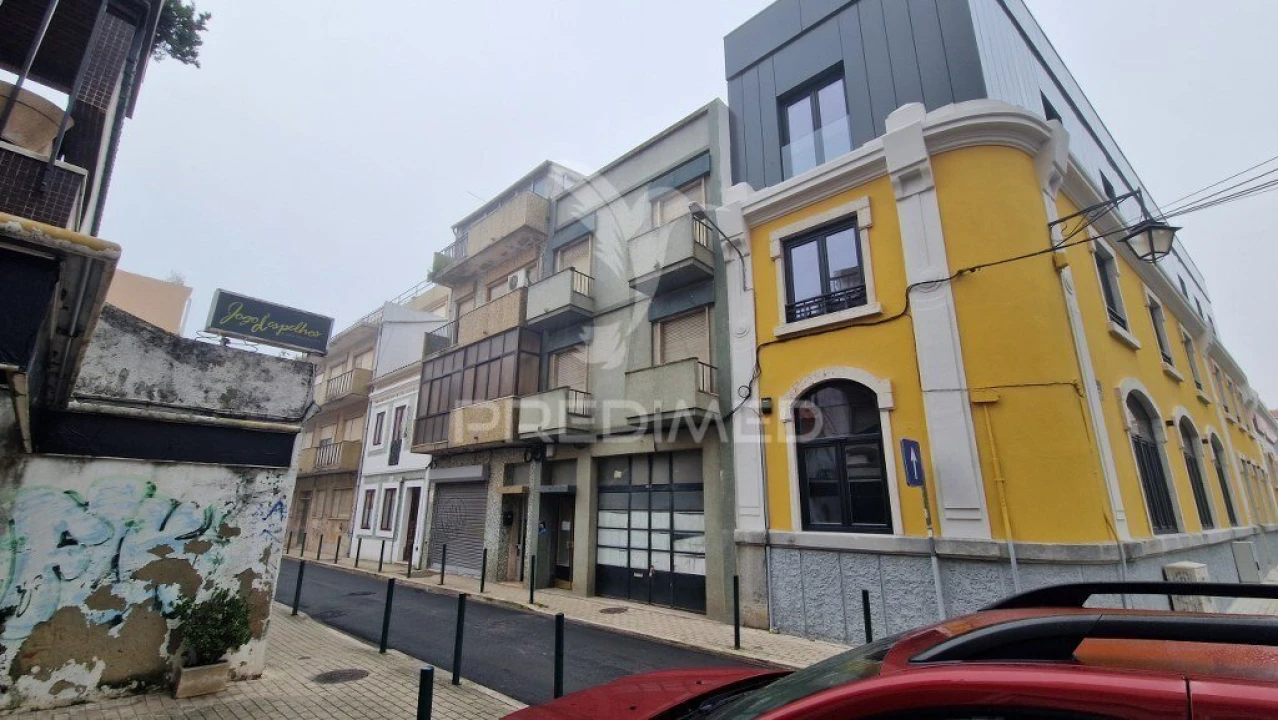 Apartamento T2 para Venda em Vila Franca de Xira Foto 21