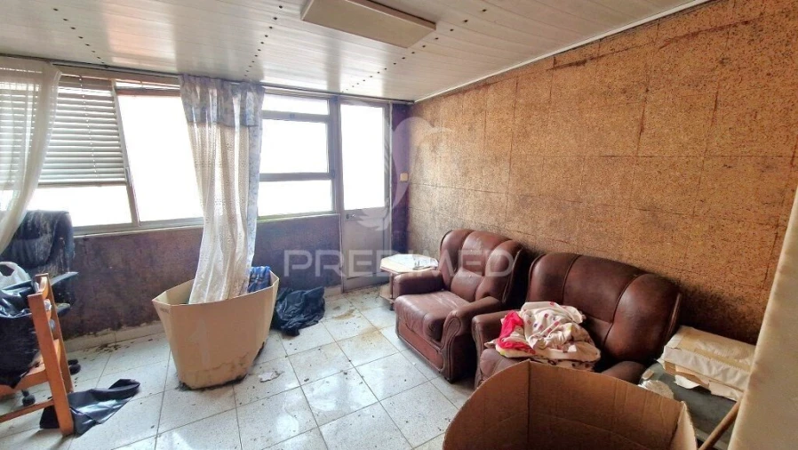Apartamento T2 para Venda em Vila Franca de Xira Foto 3